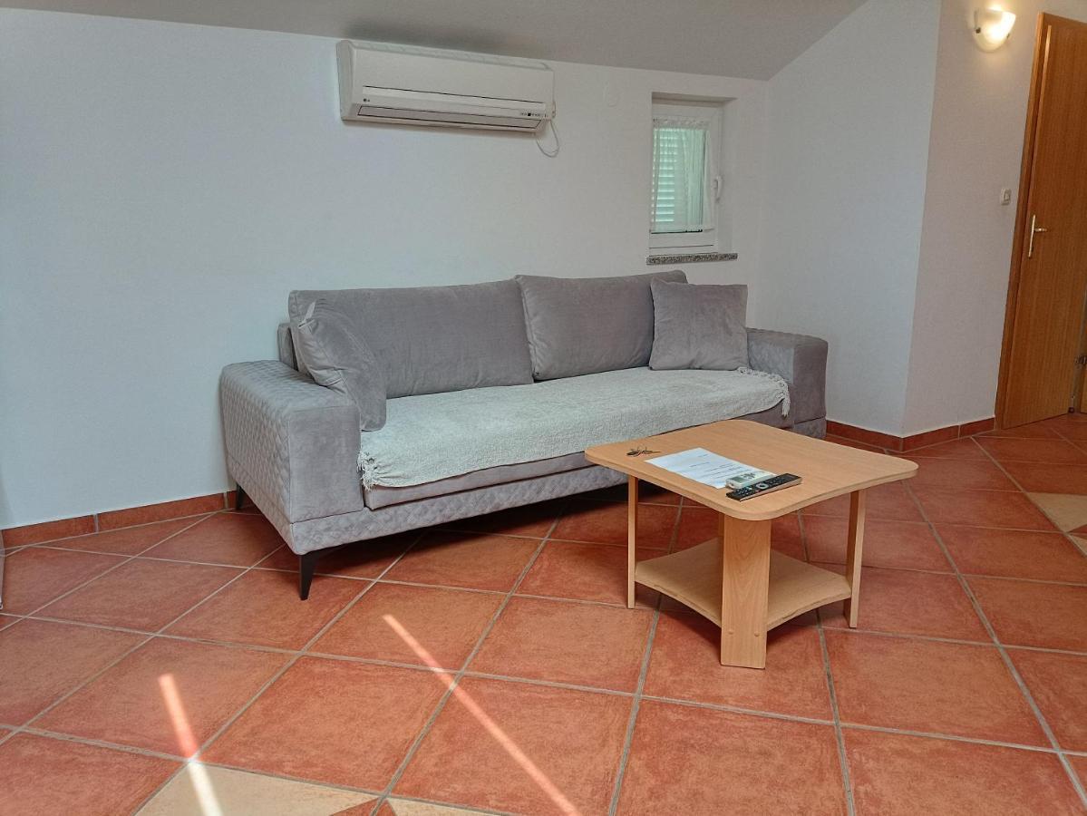 מאלינסקה Villa Bionda מראה חיצוני תמונה