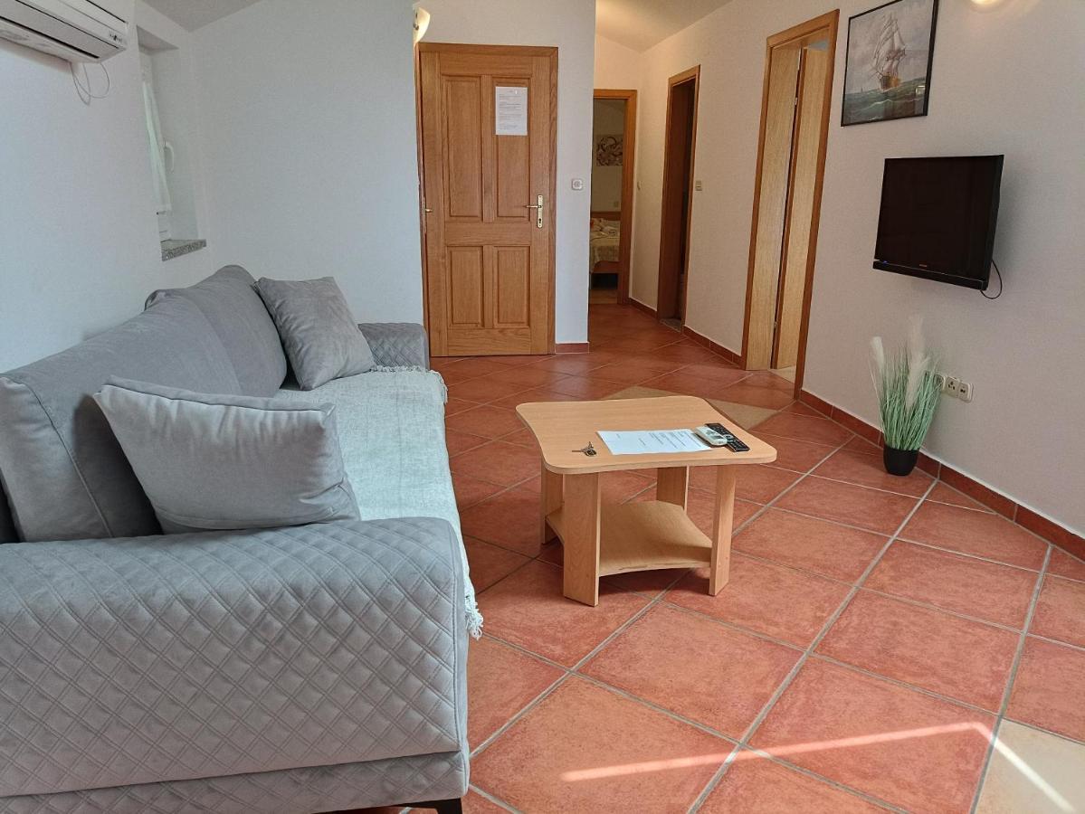 מאלינסקה Villa Bionda מראה חיצוני תמונה